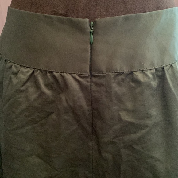 Sexy green with lace bottom lining size 4 skirt from Fossil. Great look! - Picture 6 of 11